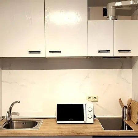 Estudio Plaza Maribel Con Parking Incluido Апартаменти Сьєрра-Невада